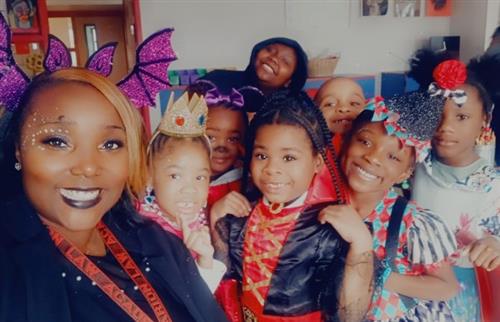 Kindergartens dressed in Halloween Costumes